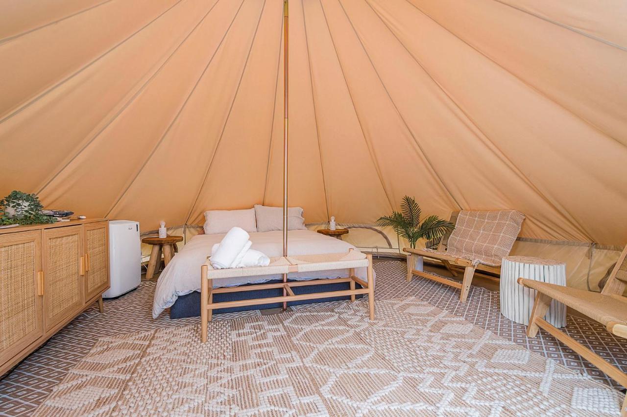 Отель Camp Jordan Порт-Маккуори Экстерьер фото